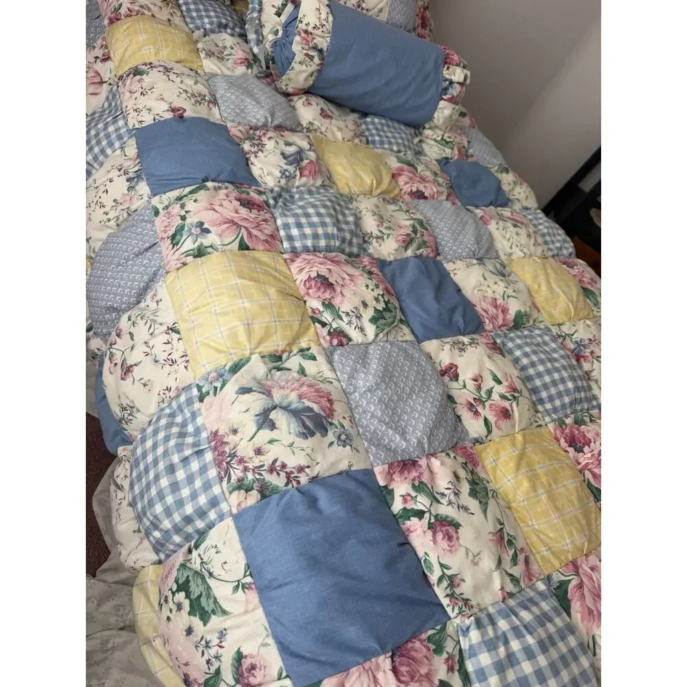 Vintage Handmade Puff patchwork Twin Quilt 4 Piece Set Cottagecore